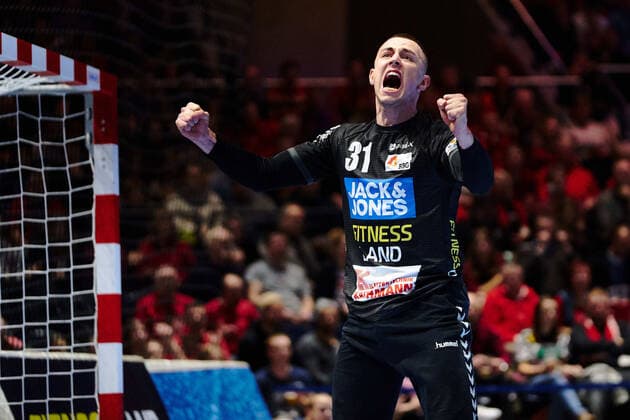 Marek Stefanic (Nr. 31 MTV Braunschweig) jubelt Rekordspiel: MTV Braunschweig - MTV Vorsfelde Rekordspiel: MTV Braunschweig - MTV Vorsfelde, Handball, Oberliga, Saison 2019 2020, 20.12.2019 Braunschweig Copyright: xDanielxReinelt xEibner-Pressefotox EP_drt