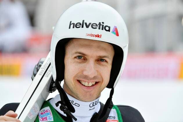 21.12.2019 Engelberg Schweiz. FIS Weltcup Skispringen Probedurchgang . Im Bild : Simon Ammann (SUI Einzelbild Portraet Aktion *** 21 12 2019 Engelberg Switzerland FIS World Cup Ski jumping trial round In picture Simon Ammann SUI Single picture Portraet Action 