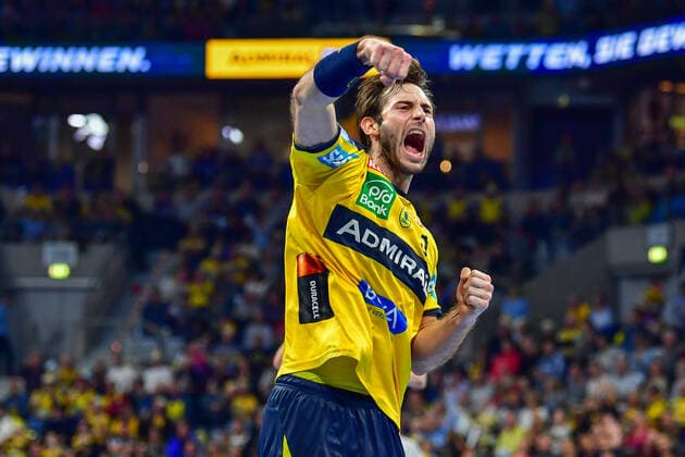 LIQUI MOLY Handball-Bundesliga 2019 2020 21.12.2019 Rhein-Neckar-Löwen - SG Flensburg-Handewitt, SAP-Arena Mannheim Uwe Gensheimer (RNL, 3) Torjubel Emotionen Emotions, 21.12.2019, Mannheim (Deutschland), Handball, Bundesliga, Rhein-Neckar Löwen - SG Flensburg-Handewitt