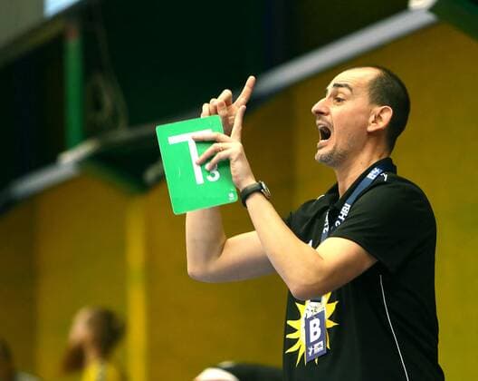 Trainer Emir Kurtagic (Lübbecke) Handball 2.Liga 2019 20 EHV Aue - TuS N-Lübbecke 26:26 am 21.12.2019 EHV Aue - TuS N.Lübbecke