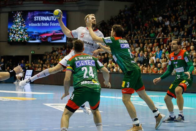 22.12.2019, xgox, Handball Liqui Moly HBL, SC Magdeburg - MT Melsungen emspor, v.l. Hannes Bransche (Magdeburg, 5) wirft Tor, Torschuetze, erzielt Tor, Treffer, scores the goal GETEC Arena