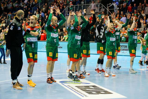 22.12.2019, xgox, Handball Liqui Moly HBL, SC Magdeburg - MT Melsungen emspor, v.l. Magdeburg jubel über den Sieg, Jubel nach Spielende GETEC Arena