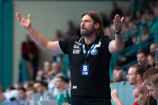 Minden, Deutschland 22.12.2019: 1. Handball-Bundesliga - 2019 2020 - GWD Minden vs. Bergischer HC Sebastian Hinze (Trainer Bergischer HC) Minden Nordrhein-Westfalen Deutschland Kampa Halle