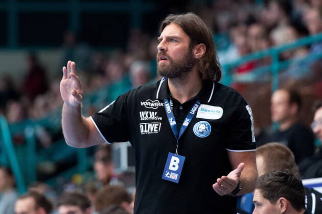 Minden, Deutschland 22.12.2019: 1. Handball-Bundesliga - 2019 2020 - GWD Minden vs. Bergischer HC Sebastian Hinze (Trainer Bergischer HC) Minden Nordrhein-Westfalen Deutschland Kampa Halle