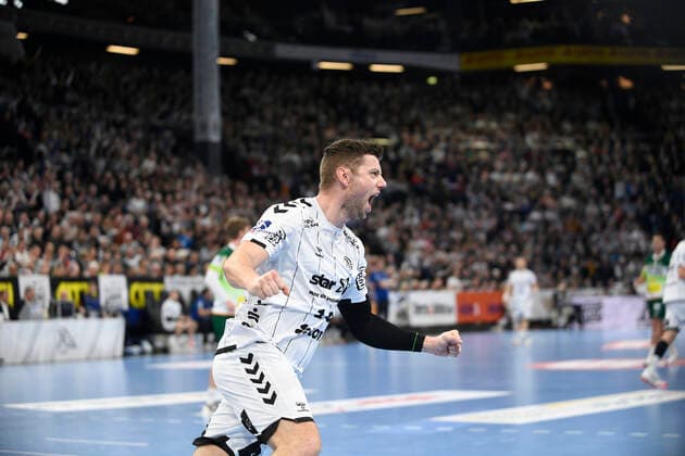 Niclas Ekberg (THW Kiel, 18), Handball-Bundesliga, Liqui-Moly-HBL, Männer, 18. Spieltag, THW Kiel vs HSG Wetzlar, 22.12.19 Kiel Sparkassen Arena Schleswig-Holstein Germany