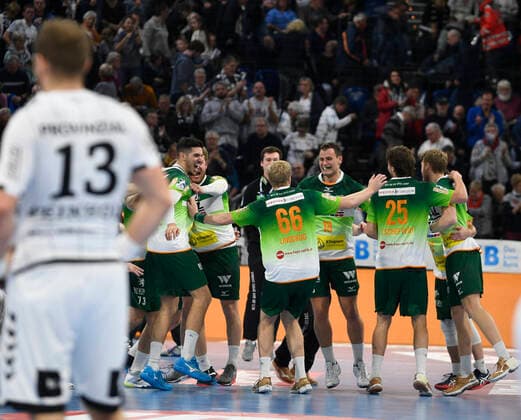 Jubel bei Wetzlar, Handball-Bundesliga, Liqui-Moly-HBL, Männer, 18. Spieltag, THW Kiel vs HSG Wetzlar, 22.12.19 Kiel Sparkassen Arena Schleswig-Holstein Germany