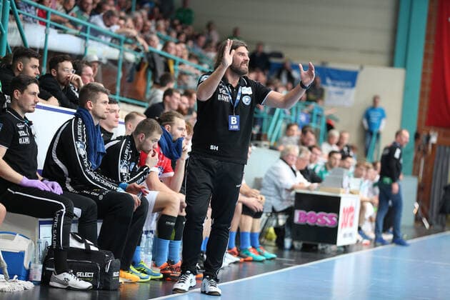 Sebastian Hinze (Trainer Bergischer HC) GER, Handball, 1. Bundesliga, TSV GWD Minden gegen Bergischer HC, 22.12.2019 Minden Copyright: xStrohdiekx Eibner-Pressefotox EP_jsk