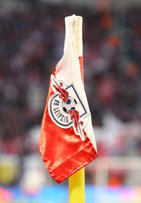 RB Leipzig - Augsburg Fussball Bundesliga Leipzig, 21.12.2019, Red Bull Arena, Fussball, Bundesliga, 17.Spieltag , RB Leipzig vs. FC Augsburg 3:1 (0:1) , Im Bild: Eckfahne mit RB Leipzig Emblem. , DFL regulations prohibit any use of photographs as image sequences and or quasi-video. ,