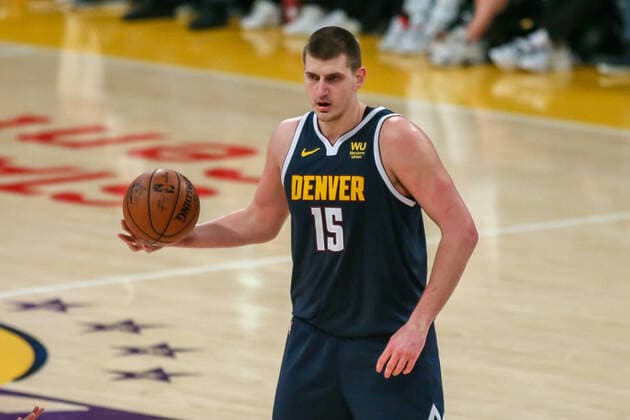LOS ANGELES, CA - DECEMBER 22: Denver Nuggets center Nikola Jokic (15) during an NBA, Basketball Herren, USA game between the Denver Nuggets and the Los Angeles Lakers on December 22, 2019, at STAPLES Center in Los Angeles, CA. (Photo by Jevone Moore Icon Sportswire) NBA: DEC 22 Nuggets at Lakers Icon1912226023
