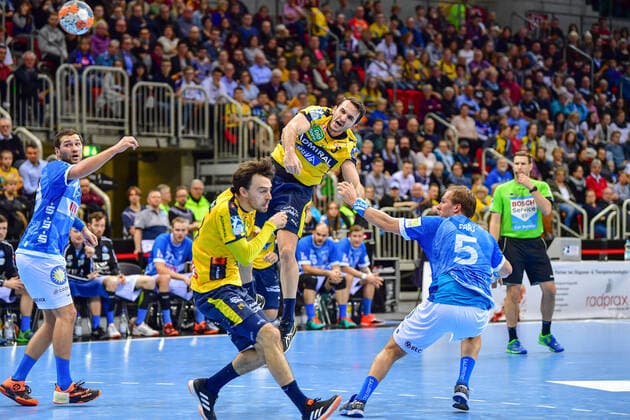 LIQUI MOLY Handball-Bundesliga 2019 2020 26.12.2019 Bergischer HC - Rhein-Neckar-Löwen, ISS Dome Düsseldorf Romain Lagarde (RNL, 8) Torwurf Sieg Auswärtssieg Wille Action, 26.12.2019, Düsseldorf (Deutschland), Handball, Bundesliga, Bergischer HC - Rhein-Neckar Löwen