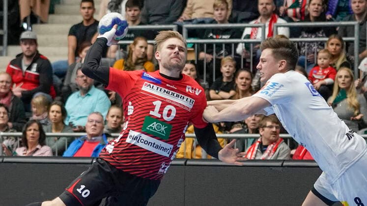 26.12.2019, Emslandarena, Lingen, GER, Handball, 1. Bundesliga: HSG Nordhorn-Lingen - SC Magdeburg, DFL REGULATIONS PROHIBIT ANY USE OF PHOTOGRAPHS AS IMAGE SEQUENCES AND OR QUASI-VIDEO. Lingen Niedersachsen Germany Emslandarena