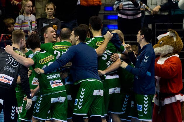 26.12.2019, xfrx, Handball Bundesliga, Fuechse Berlin - SC DHfK Leipzig emspor, v.l. Fuechse Berlin Freude,froehlich,lachend (DFL DFB REGULATIONS PROHIBIT ANY USE OF PHOTOGRAPHS as IMAGE SEQUENCES and or QUASI-VIDEO) Berlin