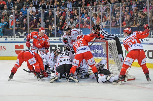 26.12.2019, Davos, Vaillant Arena, Spengler Cup: HC Trinec - Team Canada, Davos Vaillant Arena Graubünden Schweiz Copyright: xJustPictures.ch AndreaxBrancax