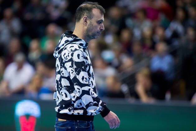 26.12.2019, xfrx, Handball Bundesliga, Fuechse Berlin - SC DHfK Leipzig emspor, v.l. Manager Bob Hanning (Fuechse Berlin) (DFL DFB REGULATIONS PROHIBIT ANY USE OF PHOTOGRAPHS as IMAGE SEQUENCES and or QUASI-VIDEO) Berlin