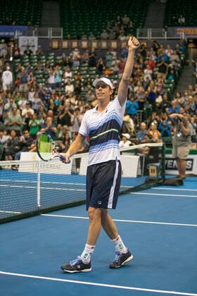 December 28, 2019 - Sam Querrey waves to the crowd after winning the Hawaii Open invitational tournament match between Brandon Nakashima (USA) and Sam Querrey (USA) at the Stan Sheriff Center in Honolulu, HI CSM Tennis 2019: Hawaii Open DEC 28 - ZUMAc04_ 20191228_zaf_c04_257 Copyright: xGlennxYozax