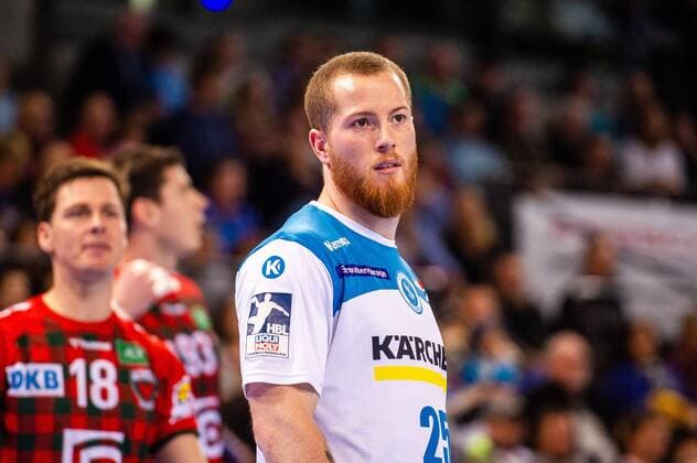 Patrick Zieker (TVB Stuttgart 25) beim Spiel in der Handball Bundesliga, TVB 1898 Stuttgart (hell) - Fuechse Berlin (dunkel). Stuttgart. 29.12.19 Handball 20. Spieltag , Stuttgart Baden Wuerttemberg Deutschland Porsche Arena