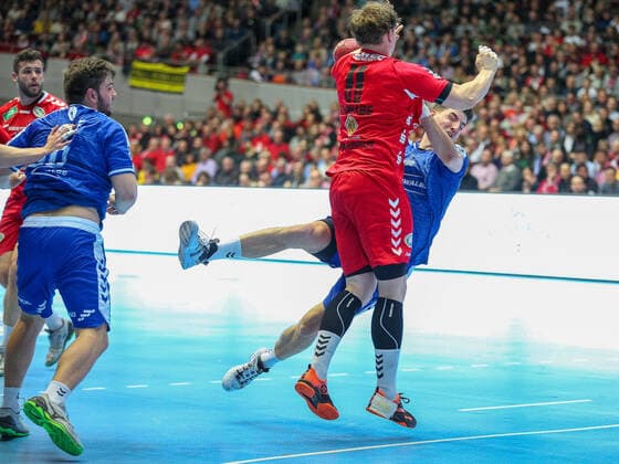 v.l. Jakob Schwabe (ASV Hamm-Westfalen 11), Alexander Hermann (VfL Gummersbach 18) GER, Handball, 2. Bundesliga, ASV Hamm-Westfalen gegen VfL Gummersbach, 30.12.2019 Dortmund Copyright: xEibner-Pressefotox EP_JSK