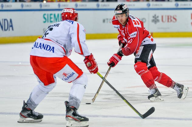 31.12.2019, Davos, Vaillant Arena, Spengler Cup Finale: Team Canada - HC Ocelari Trinec, Dustin Jeffrey (Team Canada) Davos Vaillant Arena Graubünden Schweiz Copyright: xJustPictures.ch AndreaxBrancax