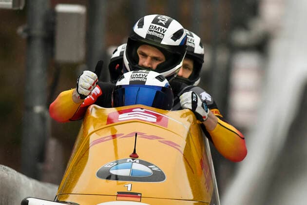 Bilder des Jahres 2020, Sport 01 Januar Sport Themen der Woche KW01 BMW IBSF Weltcup Bob & Skeleton & 4-er Bob Europameisterschaften, Viererbob 03.01.2020, VELTINS EisArena, Winterberg, BMW IBSF Weltcup Bob & Skeleton & 4-er Bob Europameisterschaften, Viererbob, im Bild picture shows GER: FRIEDRICH Francesco, BAUER Candy, GROTHKOPP Martin, MARGIS Thorsten jubeln im Ziel *** BMW IBSF World Cup Bob Skeleton 4 he European Bobsleigh Championships, four-man bobsleigh 03 01 2020, VELTINS EisArena, Winterberg, BMW IBSF World Cup Bob Skeleton 4 he European Bobsleigh Championships, four-man bobsleigh, in the picture picture picture shows GER FRIEDRICH Francesco, BAUER Candy, GROTHKOPP Martin, MARGIS Thorsten cheering at the finish nordphoto Mauelshagen nph00321