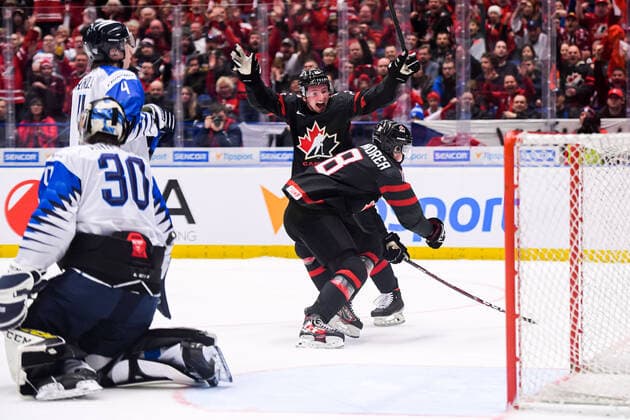 Eishockey, U20 WM, Kanada - Finnland 200104 Aidan Dudas and Ty Dellandrea of Canada celebrate after 4-0 during the 2020 IIHF World Junior Championship semifinal game between Canada and Finland on January 4, 2020 in Ostrava. Photo: Simon Hastegard BILDBYRAN kod SH 180173 ishockey Ice hockey, Eishockey u20 jvm jvm 2020 jvm 19-20 iihf world junior championship world juniors bbeng semifinal kanada jubel Copyright: SIMONxHASTEGARD BB200104ZN018