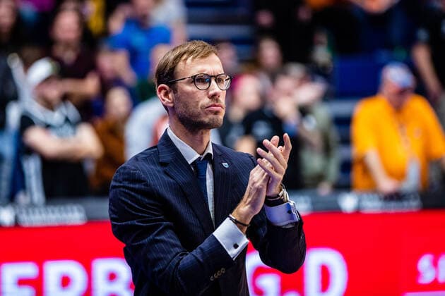 Trainer Björn Harmsen (Syntainics MBC) waehrend der Saison 2019-2020 (Herren) in der EasyCredit Bundesliga zwischen Syntainics MBC und Medi Bayreuth Stadthalle Weissenfels am 4. January 2020 in Weissenfels, Sachsen Anhalt, Deutschland