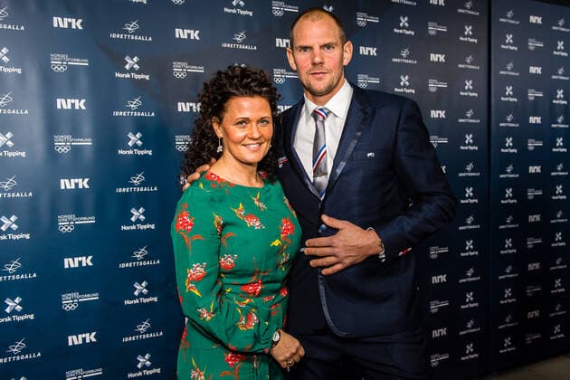 200401 Olaf Tufte and his wife Aina Tufte poses for a photo on the red carpet ahead of the Idrettsgalla 2020 on January 4, 2020 in Hamar. Photo: Marius Simensen BILDBYRAN Cop 238 award show bbeng idrettsgalla idrettsgallaen *** 200401 Olaf Tufte and his wife Aina Tufte poses for a photo on the red carpet ahead of the Idrettsgalla 2020 on January 4, 2020 in Hamar Photo Marius Simensen BILDBYRAN Cop 238 award show bbeng idrettsgalla idrettsgallaen,  Copyright: MARIUSxSIMENSEN BB200401BB076