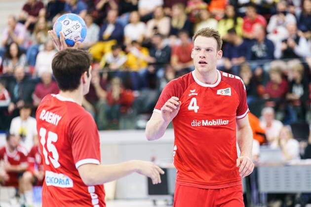05.01.2020, Winterthur, AXA Arena, Yellow Cup: Schweiz - Holland, Lenny Rubin (Schweiz, 4) und Nicolas Raemy (Schweiz). Winterthur AXA Arena Zürich Schweiz Copyright: xJustPictures.ch VedranxGalijasx