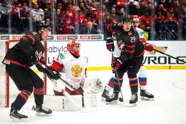 200105 Alexis Lafreniere and Nolan Foote of Canada against goalkeeper Amir Miftakhov of Russia during the 2020 IIHF World Junior Championship gold medal game between Canada and Russia on January 5, 2020 in Ostrava. Photo: Simon Hastegard BILDBYRAN kod SH 180176 ishockey Ice hockey, Eishockey u20 jvm jvm 2020 jvm 19-20 iihf world junior championship world juniors bbeng final kanada ryssland Copyright: SIMONxHASTEGARD BB200105ZZ011