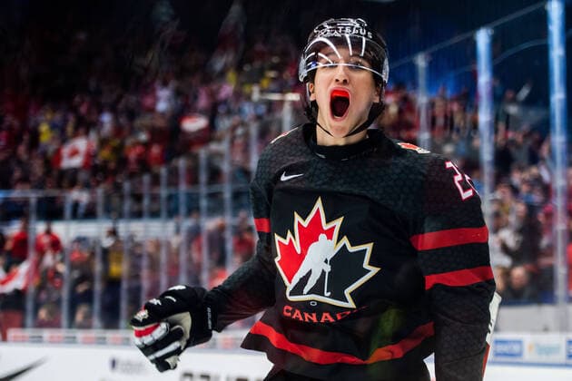 200105 Dylan Cozens of Canada celebrates after the 1-1 goal during the 2020 IIHF World Junior Championship gold medal game between Canada and Russia on January 5, 2020 in Ostrava. Photo: Simon Hastegard BILDBYRAN kod SH 180176 ishockey Ice hockey, Eishockey u20 jvm jvm 2020 jvm 19-20 iihf world junior championship world juniors bbeng final kanada ryssland jubel Copyright: SIMONxHASTEGARD BB200105ZJ020