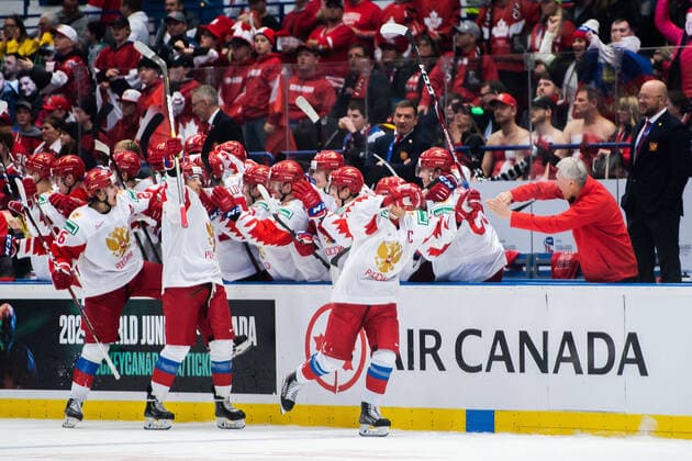 200105 Grigori Denisenko of Russia celebrate with teammates after 1-2 during the 2020 IIHF World Junior Championship gold medal game between Canada and Russia on January 5, 2020 in Ostrava. Photo: Simon Hastegard BILDBYRAN kod SH 180176 ishockey Ice hockey, Eishockey u20 jvm jvm 2020 jvm 19-20 iihf world junior championship world juniors bbeng final kanada ryssland jubel Copyright: SIMONxHASTEGARD BB200105ZX016