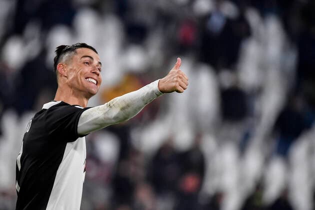 Bilder des Jahres 2020, Sport 01 Januar Sport Themen der Woche KW02 Sport Bilder des Tages Photo Marco Alpozzi LaPresse January 06, 2020 Turin, Italy soccer Juventus vs Cagliari - Italian Football Championship League A TIM 2019 2020 - Allianz Stadium In the pic: Cristiano Ronaldo (Juventus F.C.);  Copyright: xMarcoxAlpozzi LaPressex