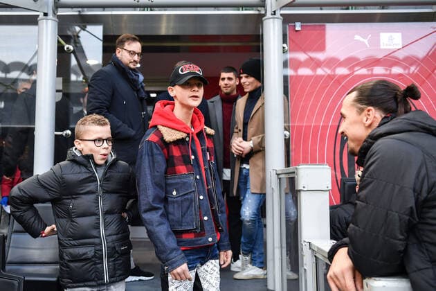 200106 Zlatan Ibrahimovic of Milan with his sons Vincent and Maximilian ahead of the Serie A match between Milan and Sampdoria on January 6, 2020 in Milano. Photo: Petter Arvidson BILDBYRAN kod PA 92428 bbeng fotboll football fotball soccer serie a Sampdoria uc Sampdoria AC milan milan barn familj *** 200106 Zlatan Ibrahimovic of Milan with his sons Vincent and Maximilian ahead of the Serie A match between Milan and Sampdoria on January 6, 2020 in Milano Photo Petter Arvidson BILDBYRAN kod PA 92428 bbeng football football soccer soccer series a Sampdoria u Sampdoria AC milan milan children family,  Copyright: PETTERxARVIDSON BB200106PA180
