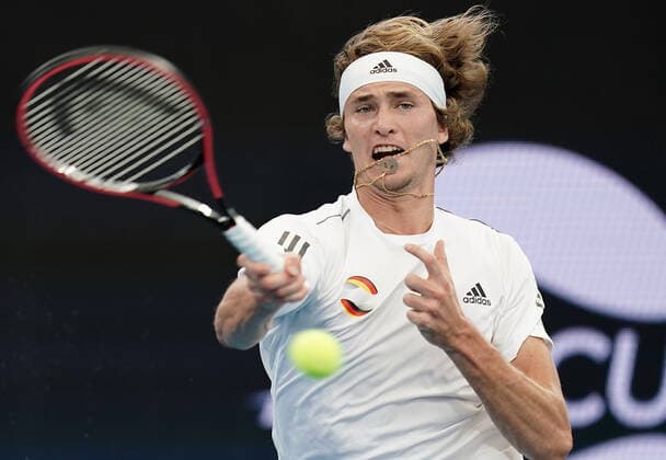 ATP, Tennis Herren CUP BRISBANE DAY 5, Alexander Zverev of Germany returns during his singles match against Denis Shapovalov of Canada during day 5 of the ATP Cup tennis tournament at Pat Rafter Arena in Brisbane, Tuesday, January 7, 2020. ( NO ARCHIVING, EDITORIAL USE ONLY, NO USE IN BOOKS WITHOUT CONSENT BRISBANE QLD AUSTRALIA  Copyright: xDAVExHUNTx 20200107001440802974