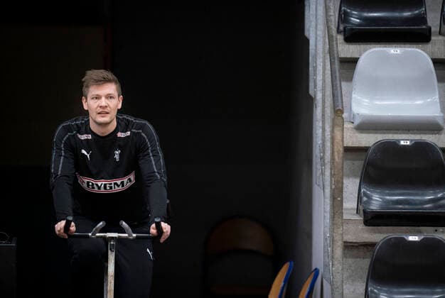 Sport Bilder des Tages Lasse Svan ved haandboldlandsholdets traening i Frederiksberg Hallen onsdag den 8. januar 2020.. , Copenhagen Denmark
