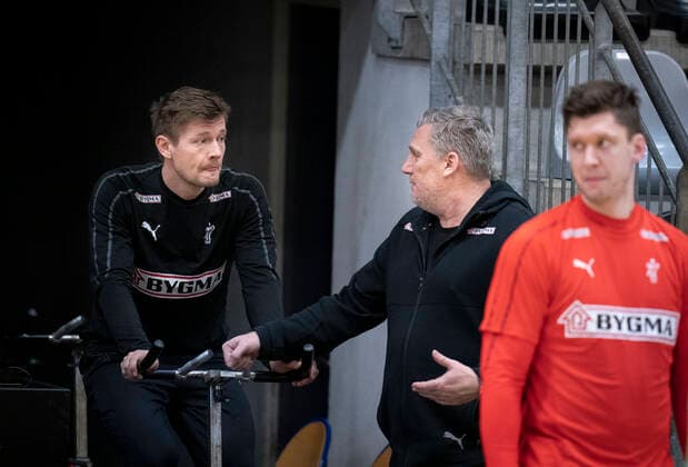 Lasse Svan, landstraender Nikolaj Jacobsen og Niklas Landin og ved haandboldlandsholdets traening i Frederiksberg Hallen onsdag den 8. januar 2020.. , Copenhagen Denmark
