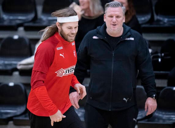 Landstraender Nikolaj Jacobsen og Mikkel Hansen ved haandboldlandsholdets traening i Frederiksberg Hallen onsdag den 8. januar 2020.. , Copenhagen Denmark