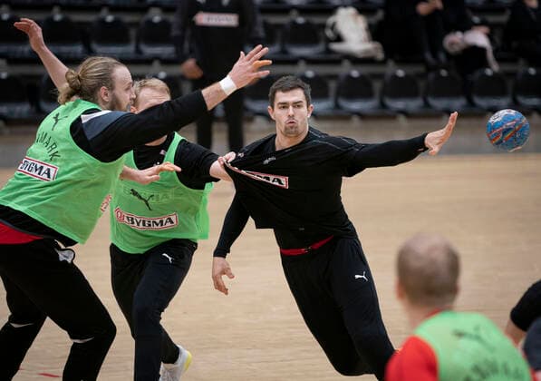 Rasmus Lauge og Henrik Moellgaard ved haandboldlandsholdets traening i Frederiksberg Hallen onsdag den 8. januar 2020.. , Copenhagen Denmark