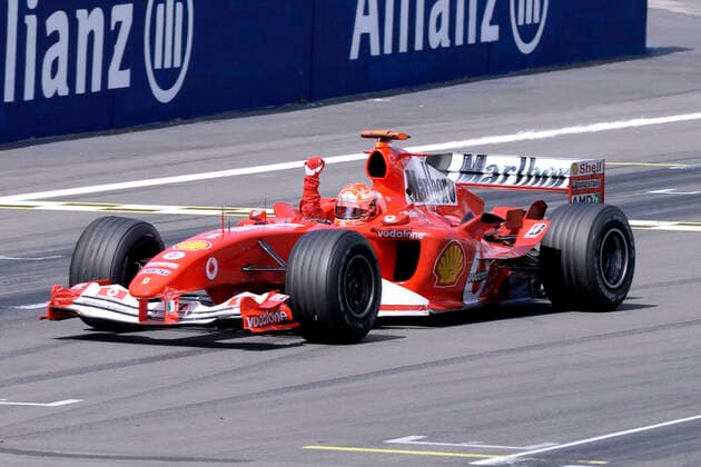 SCHUMACHER Michael F1 Team Scuderia Ferrari im Ziel als Sieger F1 GP von Deutschland 2004 am 30. 05. 2004 auf dem Nuerburgring