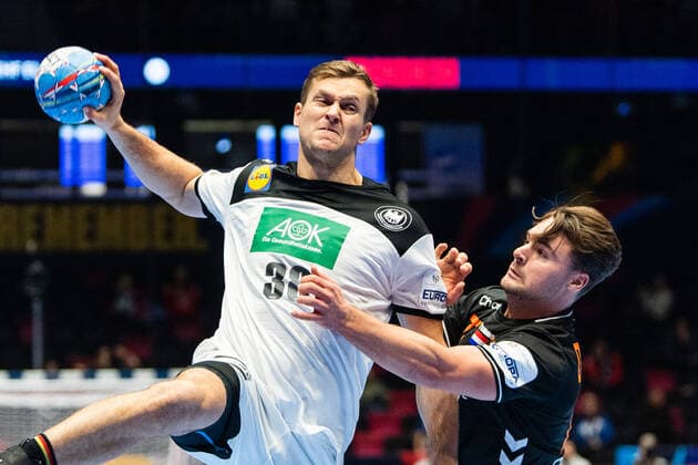 200109 Fabian Böhm of Germany and Dani Baijens of Netherlands during the EHF European Handball Championship match between Germany and the Netherlands on January 9, 2020 in Trondheim. Photo: Vegard Wivestad Grott BILDBYRAN kod VG 170456 bbeng handball handball handboll handball-em 2020 european men?s handball championship 2020 em 2020 handbolls-em 2020 ehf euro 2020 tyskland germany deutschland holland nederland nederländerna Copyright: VEGARDxWIVESTADxGRoTT BB200109VG037