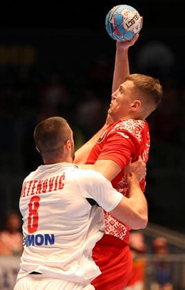 HANDBALL - EHF EURO 2020, BLR vs SRB GRAZ,AUSTRIA,09.JAN.20 - HANDBALL - EHF European Men s Handball Championship 2020, group stage, Belarus vs Serbia. Image shows Stevan Sretenovic (SRB) and Artsem Karalek (BLR). GEPAxpictures xWolfgangxGrebien