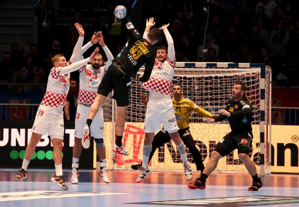HANDBALL - EHF EURO 2020, CRO vs MNE GRAZ,AUSTRIA,09.JAN.20 - HANDBALL - EHF European Men s Handball Championship 2020, group stage, Croatia vs Montenegro. Image shows David Mandic (CRO), Zeljko Musa (CRO), Vladan Lipovina (MNE), Domagoj Duvnjak (CRO) and Marin Sego (CRO). GEPAxpictures xWolfgangxGrebien