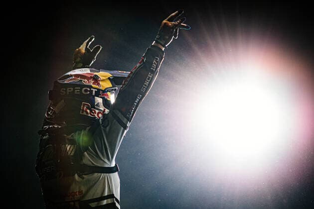 Bilder des Jahres 2020, Sport 01 Januar Sport Themen der Woche KW02 Sport Bilder des Tages Dortmund , 100120 , 37. Internationale ADAC Supercross Westfalenhallen Dortmund Im Bild: FMX-Weltmeister Luc Ackermann ( Deutschland Husqvarna ) *** Dortmund , 100120 , 37 International ADAC Supercross Westfalenhallen Dortmund In the picture FMX World Champion Luc Ackermann Germany Husqvarna