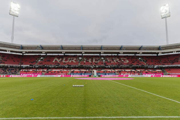 11.01.2020, xomx, Fussball Testspiel, 1.FC Nuernberg - FC Bayern Muenchen emspor, v.l. Das Frankenstadion in Nuernberg. Hier empfaengt heute der FCN den FCB. Die Flutlichter sind an, es kann losgehen. (DFL DFB REGULATIONS PROHIBIT ANY USE OF PHOTOGRAPHS as IMAGE SEQUENCES and or QUASI-VIDEO) Nuernberg