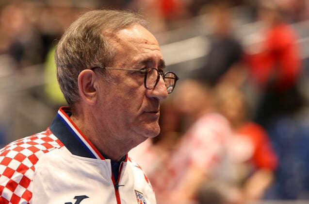 HANDBALL - EHF EURO 2020, CRO vs BLR GRAZ,AUSTRIA,11.JAN.20 - HANDBALL - EHF European Men s Handball Championship 2020, group stage, Croatia vs Belarus. Image shows head coach Lino Cervar (CRO). GEPAxpictures xWolfgangxGrebien