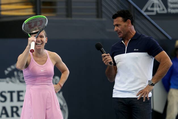 ADELAIDE INTERNATIONAL DAY 1, Simona Halep of Romania reacts during an interview with Roger Rasheed against Angelique Kerber of Germany and Robert Farah of Columbia during the Adelaide International Rally for Resilience exhibition game on day 1 of the Adelaide International tennis tournament atMemorial Drive Tennis Centre inAdelaide, Sunday, January 12, 2020. ( NO ARCHIVING, EDITORIAL USE ONLY, NO USE IN BOOKS WITHOUT CONSENT ADELAIDE SA AUSTRALIA  Copyright: xKELLYxBARNESx 20200112001441698636