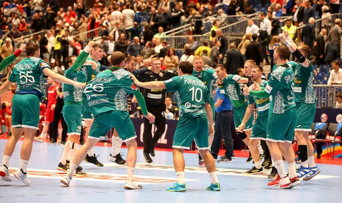 HANDBALL - EHF EURO 2020, MNE vs BLR GRAZ,AUSTRIA,13.JAN.20 - HANDBALL - EHF European Men s Handball Championship 2020, group stage, Montenegro vs Belarus. Image shows the rejoicing of Belarus. GEPAxpictures xWolfgangxGrebien