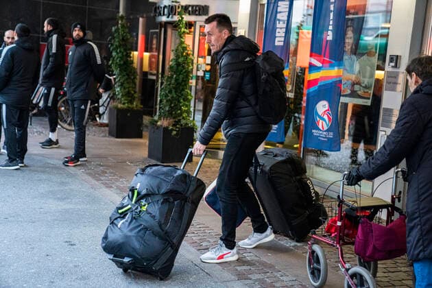 Handball EM, Abreise Nationalteam Dänemark Haandboldherrelandsholdet forlader deres hotel Scandic St. Jörgen i Malmoe torsdag den 16. januar 2020.De danske haandboldherrer er ude af EM, som endte for dem onsdag efter tre kampe i det indledende gruppespil. , Copenhagen Denmark