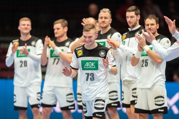 Handball Wien 16.01.2020 Europameisterschaft EM Zwischenrunde hauptrunde Weißrussland (BLR) - Deutschland (GER) Timo Kastening (Deutschland, No.73) Spieler des Spiels Jubel