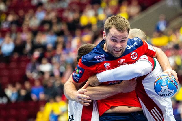 Sport Bilder des Tages 200117 Petter overby of Norway during the EHF European Handball Championship match between Norway and Hungary on January 17, 2020 in Malmö. Photo: Ludvig Thunman BILDBYRAN kod LT 35707 bbeng ehf euro 2020 em 2020 european men?s handball championship 2020 handball handboll handbolls-em 2020 handball handball-em 2020 norway norge hungary ungern Copyright: LUDVIGxTHUNMAN BB200117LT012