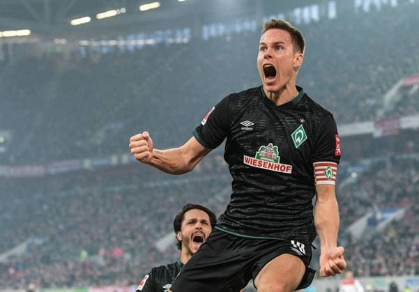 Bilder des Jahres 2020, Sport 01 Januar Sport Themen der Woche KW03 Sport Bilder des Tages 18.01.2020, xmhx, Fussball 1.Bundesliga, Fortuna Duesseldorf - SV Werder Bremen emspor, v.l. Niklas Moisander (Werder Bremen) schießt ein Tor, goal, goal scored, erzielt ein Tor, trifft das Tor zum 0:1, Jubel, Freude, Torjubel, jubeln, freuen, freut sich, jubelt, positive Emotion, freudig, jubelnd (DFL DFB REGULATIONS PROHIBIT ANY USE OF PHOTOGRAPHS as IMAGE SEQUENCES and or QUASI-VIDEO) Duesseldorf *** 18 01 2020, xmhx, Soccer 1 Bundesliga, Fortuna Duesseldorf SV Werder Bremen emspor, v l Niklas Moisander Werder Bremen shoots a goal, goal, goal scored, scores a goal, scores the goal for 0 1, Cheers, joy, goal celebration, jubilation, rejoice, joyful, jubilant, positive emotion, joyful, jubilant DFL DFB REGULATIONS PROHIBIT ANY USE OF PHOTOGRAPHS as IMAGE SEQUENCES and or QUASI VIDEO Duesseldorf